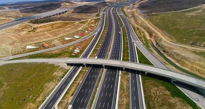 Kuzey Marmara Otoyolu ve bağlantı yollarında yatay işaretleme çalışması